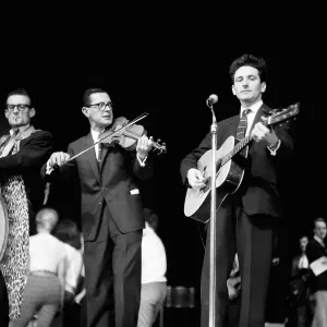 Lonnie Donegan sings My Old Mans a Dustman Lonnie Donegan sings My Old Mans a Dustman