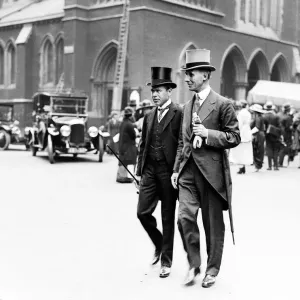 Lord Beaverbrook attending the wedding of Major General Sir F H Sykes and Miss Bonar Law Lord Beaverbrook attending the wedding of Major General Sir F H Sykes and Miss Bonar Law