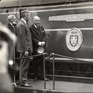 Lord Beaverbrook unveils his nameplate on a Southern Railway train, BR 34054 / SR No