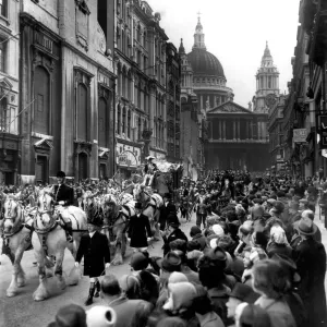 The Lord Mayorss Show. General view showing The Lord Mayors coach The Lord Mayorss Show. General view showing The Lord Mayors coach