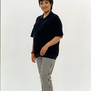 Lorraine Kelly TV Presenter posing whilst pregnant