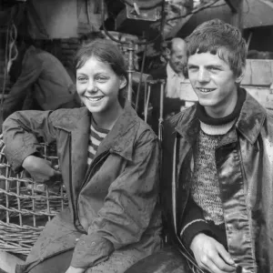 Le fils de conducteur de camion, Peter Kindleysides (15), photographié avec la fille qu'il aime. Le fils de conducteur de camion, Peter Kindleysides (15), photographié avec la fille qu'il aime.