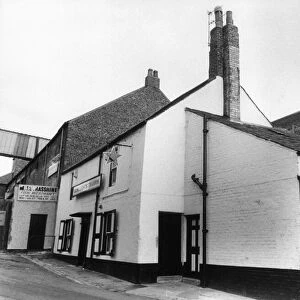 The Low Lights Tavern public house, North Shields 5th November 1984