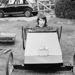 Lucas 2000 Electric Motor Contest. Picture shows car no: 16