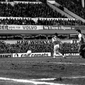 Luton Town 0 v. Liverpool 0. Février 1984 MF Luton Town 0 v. Liverpool 0. Février 1984 MF