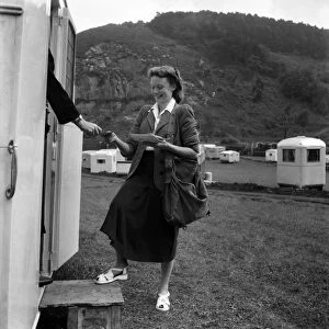 Lynmouth Postwoman - Paddy Prideaux. September 1952 C4408