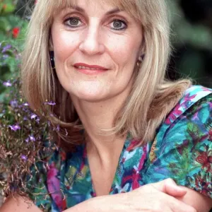 LYNN FAULDS-WOOD IN PHOTOCALL - 91 / 8171 ----- LYNN FAULDS-WOOD LYNN FAULDS-WOOD IN PHOTOCALL - 91 / 8171 ----- LYNN FAULDS-WOOD