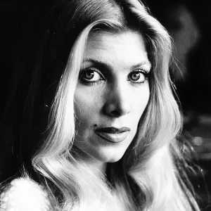 Lynsey de Paul singer, 5th August 1983