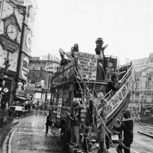 The Magic Bus Print: Central London Tour 1968