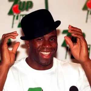 Magic Johnson 2nd September 1994. Pictured wearing bowler hat Magic Johnson 2nd September 1994. Pictured wearing bowler hat