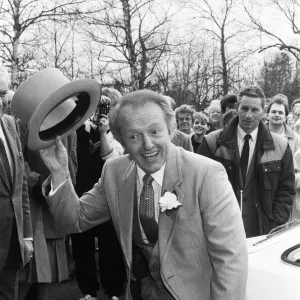 Magician Paul Daniels arrives for his wedding in Buckinghamshire. 2nd April 1988 Magician Paul Daniels arrives for his wedding in Buckinghamshire. 2nd April 1988