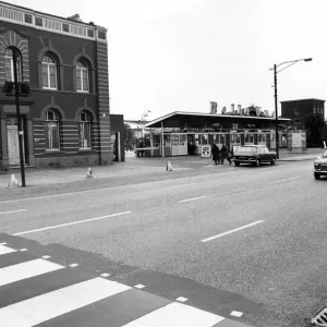 Gorton's Bellue Vue Entrance Print, 7th June 1971