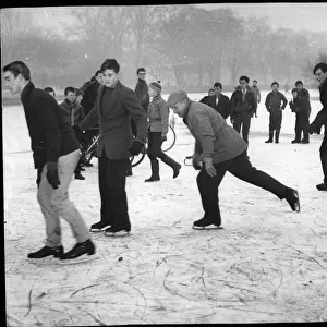 Making the most of the frozen lake at East Park, Hull s