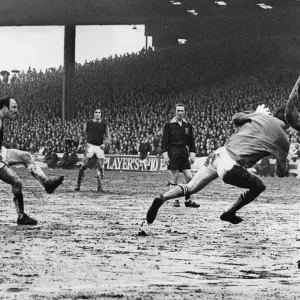 Manchester City v West Ham United League Division One Print Manchester City v West Ham United League Division One Print