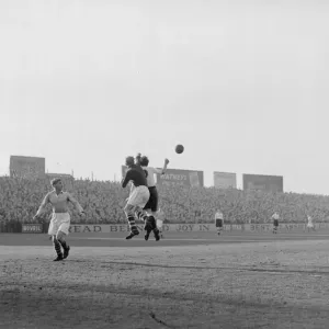 Manchester City v Fulham Trautmann ( Man City) punches clear from Geoff Taylor