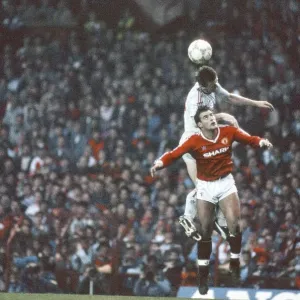 Manchester United 1-1 Liverpool, League match at Old Trafford, Sunday 15th November 1987 Manchester United 1-1 Liverpool, League match at Old Trafford, Sunday 15th November 1987