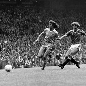 Manchester United 1 v. Stoke 0. October 1982 MF08-01-032
