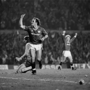 Manchester United 2-0 Arsenal, Old Division One, Old Trafford, January 24th 1987 Manchester United 2-0 Arsenal, Old Division One, Old Trafford, January 24th 1987