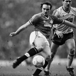 Manchester United 2-0 Arsenal, Old Division One, Old Trafford, January 24th 1987 Manchester United 2-0 Arsenal, Old Division One, Old Trafford, January 24th 1987