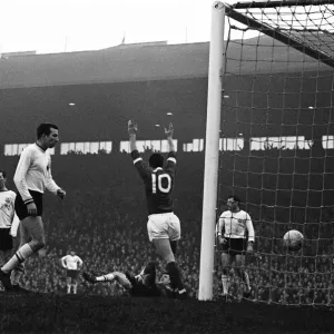 Manchester United players celebrate after George Best (extreme left Manchester United players celebrate after George Best (extreme left