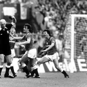 Manchester United v Everton FA Cup Final 1985 Print