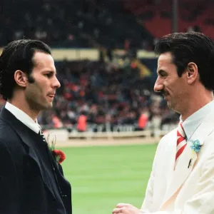 Manchester Uniteds Ryan Giggs (left) comes face to face with Liverpool
