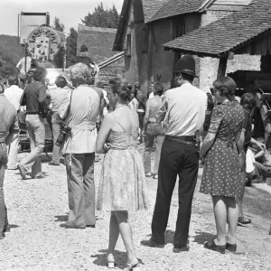 14th June 1976 Print - Mapledurham villagers watch The Eagle Has Landed filming 14th June 1976 Print - Mapledurham villagers watch The Eagle Has Landed filming