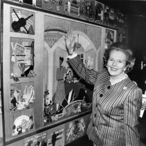 Margaret Thatcher with a mural display 27 / 07 / 88 circa Margaret Thatcher with a mural display 27 / 07 / 88 circa