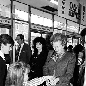 Margaret Thatcher visits Finchley, North London - 03 / 04 / 1988