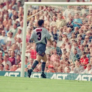 Mark Draper (número 8 - anotador fuera de juego) hace que sea 2 - 0 a favor de Aston Villa contra. Mark Draper (número 8 - anotador fuera de juego) hace que sea 2 - 0 a favor de Aston Villa contra.