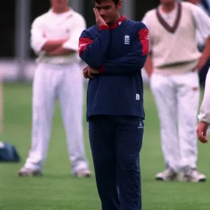 Mark Ramrakash Cricket June 98 England cricketer standing on cricket holding his Mark Ramrakash Cricket June 98 England cricketer standing on cricket holding his