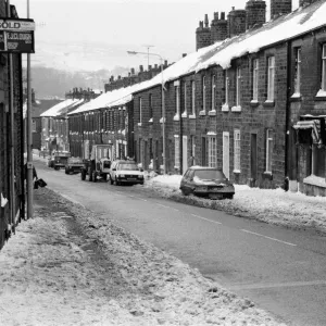 Market Street, Mottram in Longdendale, Greater Manchester. 6th January 1987 Market Street, Mottram in Longdendale, Greater Manchester. 6th January 1987