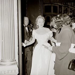 Marlene Dietrich arriving in London for Cabaret June 1954