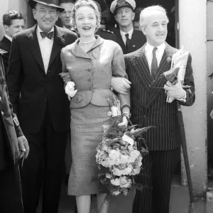 Marlene Dietrich at London Airport Marlene Dietrich at London Airport