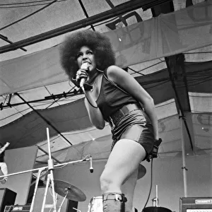 Marsha Hunt sings at The Isle of Wight Music Festival on Saturday 30th August 1969