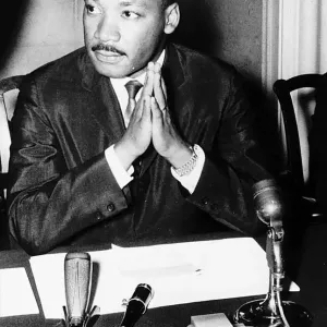 Martin Luther King im Domkapitel von St Paul's Kathedrale nach einer Predigt abzugeben Martin Luther King im Domkapitel von St Paul's Kathedrale nach einer Predigt abzugeben