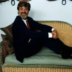 Matthew Kelly Tv Presenter