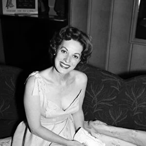 Maureen O Hara attends the premiere of the Middle of the Night. June 1959