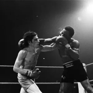 Maurice Hope v Carlos Herrera WBC World Super Welterweight Title Maurice Hope v Carlos Herrera WBC World Super Welterweight Title