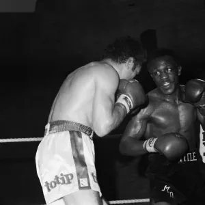 Maurice Hope v Rocky Mattioli (rematch). WBC World Super Welterweight Title at Conference Maurice Hope v Rocky Mattioli (rematch). WBC World Super Welterweight Title at Conference