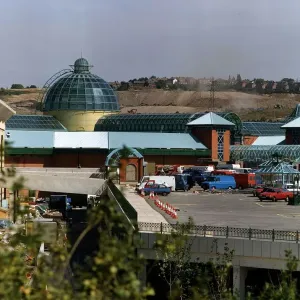 Meadowhall Dome Leisure Shopping Centre in Sheffield Yorkshire which has eight main Meadowhall Dome Leisure Shopping Centre in Sheffield Yorkshire which has eight main