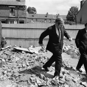 Roy Hattersley Visits Birmingham Slum Housing Print 25th July 1970 Roy Hattersley Visits Birmingham Slum Housing Print 25th July 1970