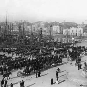 Members of the B. E. F. parade on the quayside at Dunkirk in mid August 1914 Evaluation Members of the B. E. F. parade on the quayside at Dunkirk in mid August 1914 Evaluation