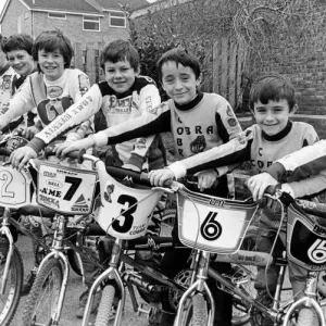 Membres du club BMX de Cleveland qui ont été qualifiés pour les championnats d'Europe de BMX.