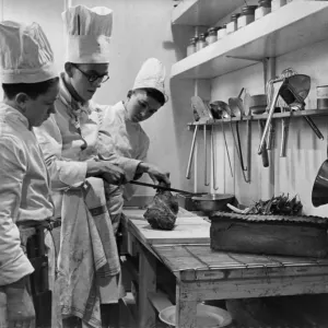 Men of the Merchant navy are now being trained as cooks in the school where many world Men of the Merchant navy are now being trained as cooks in the school where many world