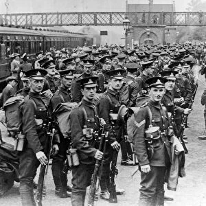 Men of the Second City Battalion, Royal Warwickshire Regiment leaving Sutton Coldfield