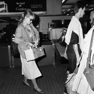 Meryl Streep Print Departing Heathrow July 1984 Meryl Streep Print Departing Heathrow July 1984