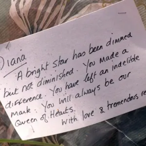 Messages of sympathy following the death of Princess Diana outside Buckingham Palace Messages of sympathy following the death of Princess Diana outside Buckingham Palace