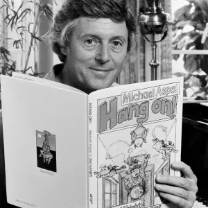 Michael Aspel pictured at home with his family. September 1982 Michael Aspel pictured at home with his family. September 1982