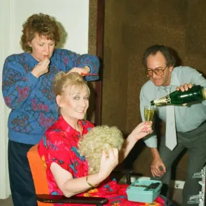 Michael Aspel Surprises Liz Dawn Print, 26th October 1989